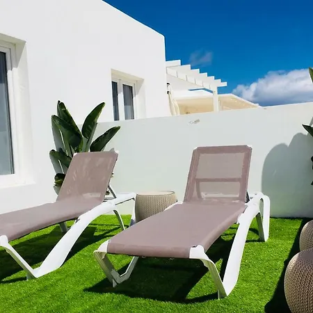 The Little White House, Flower 9