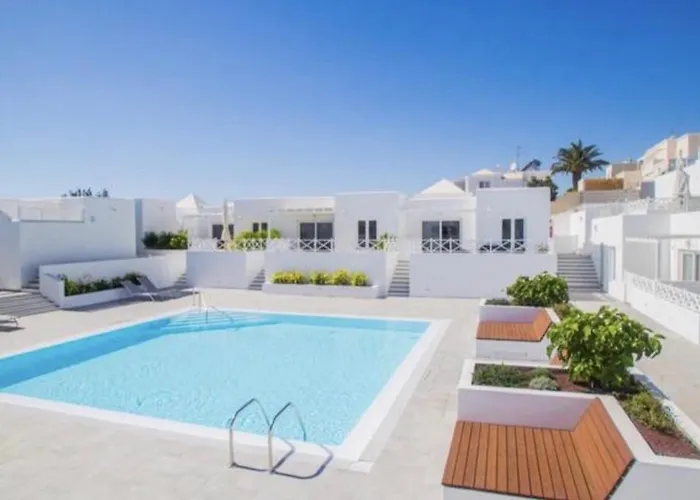 The Little White House, Flower 9 Playa Honda (Lanzarote)