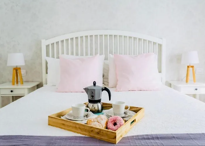 The Little White House, Flower 9 Apartmán Playa Honda (Lanzarote)